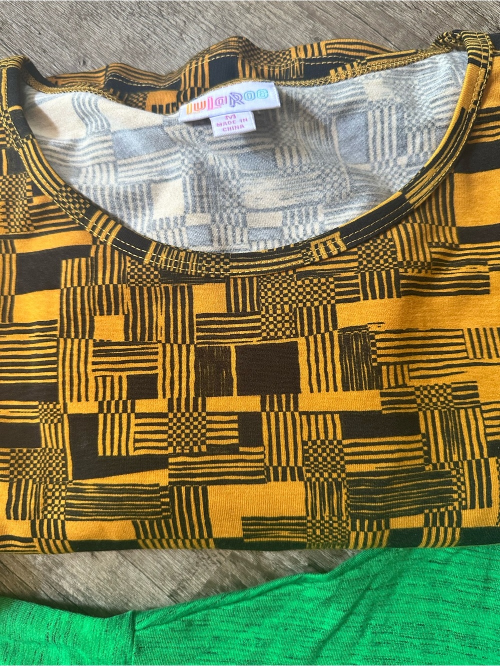 LuLaRoe Irma Tops Huge Bundle Lot - 14 Pieces - All Size Medium (8-10) NWT - Picture 13 of 14